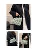 2024 Trendy Handheld Plush Cloud Bag: Furry Chain Crossbody for Women, Perfect for Autumn/Winter
