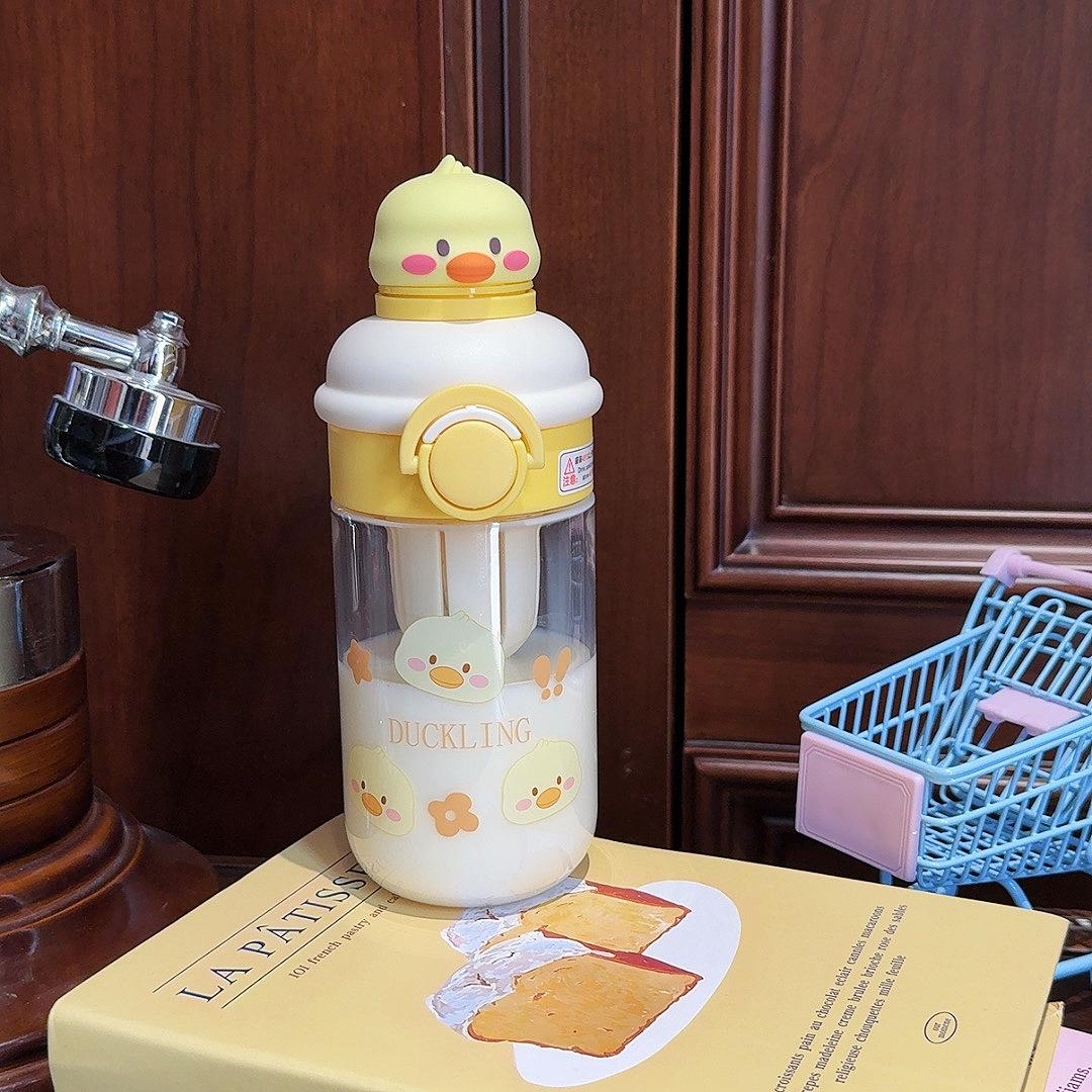 

Capibara plastic water cup cartoon cute doll straw cup with tea leak portable boys and girls 500ml