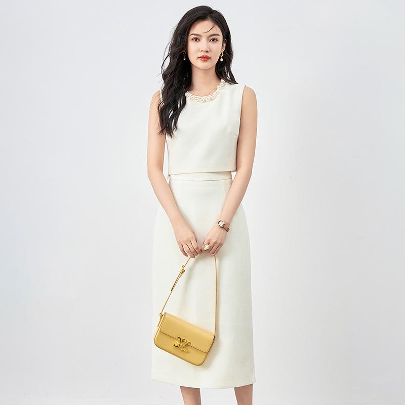 Fashion Pearl Collar Sleeveless Vest & Hip-Hugging Midi Skirt Set