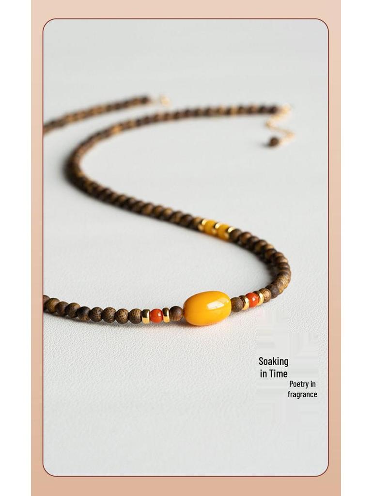 Women's Natural Agarwood & Amber Clavicle Necklace - Versatile Choker Sweater Chain