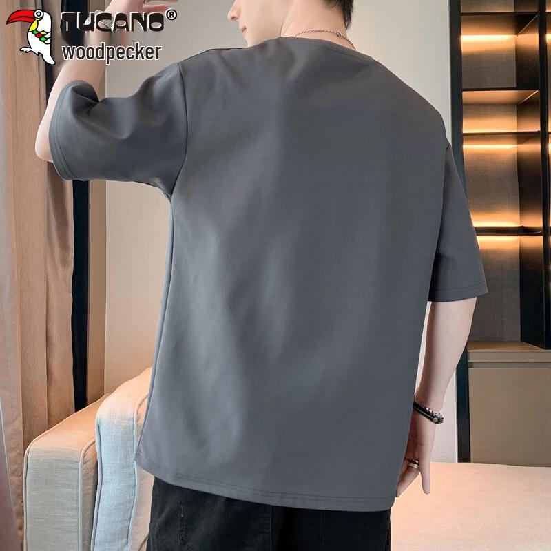 TUCANO Men's Loose Fit Round Neck T-Shirt