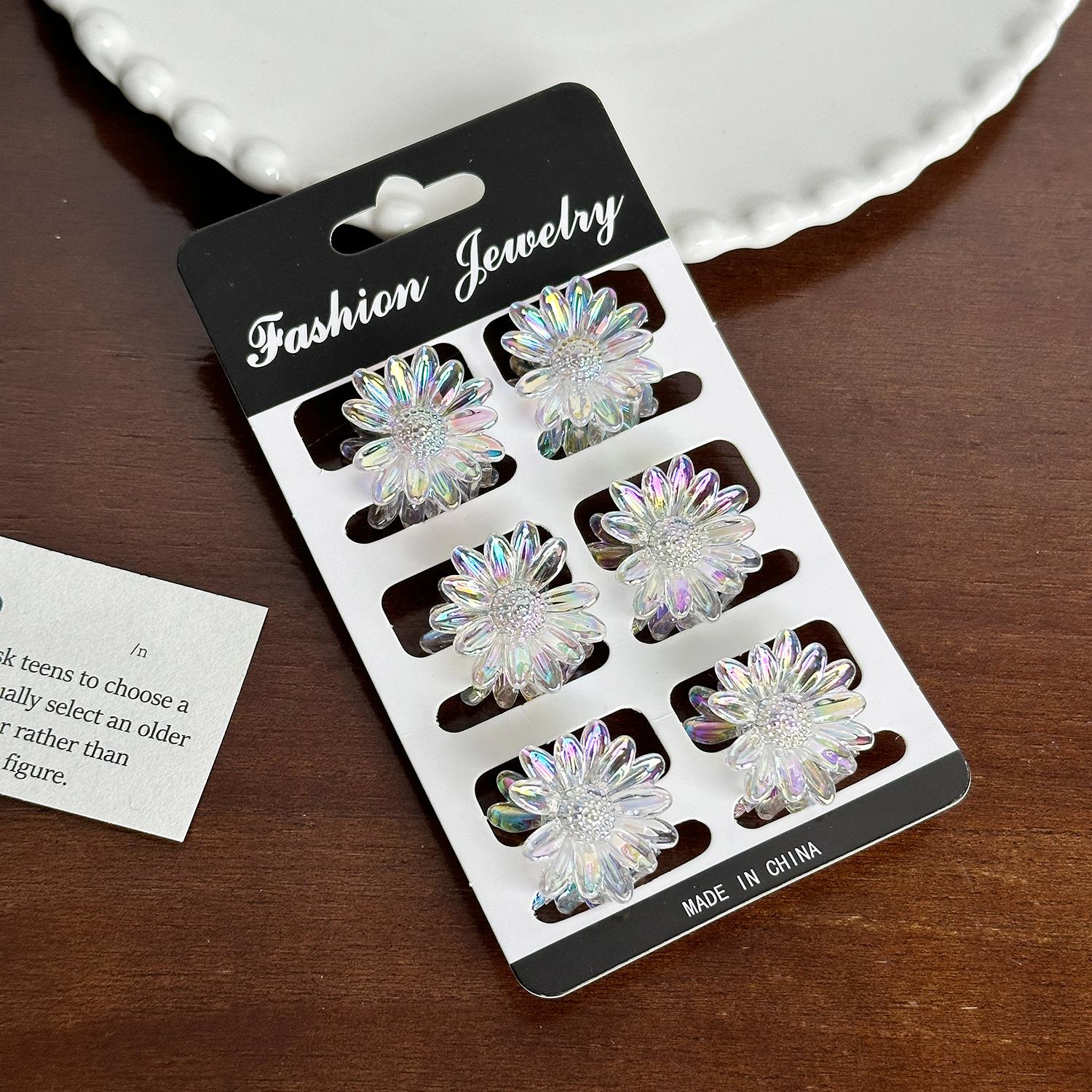 

Artistic Mini Hair Claw Clips For Women In A Variety Of Colors For Elegant Hair Styling Set 1