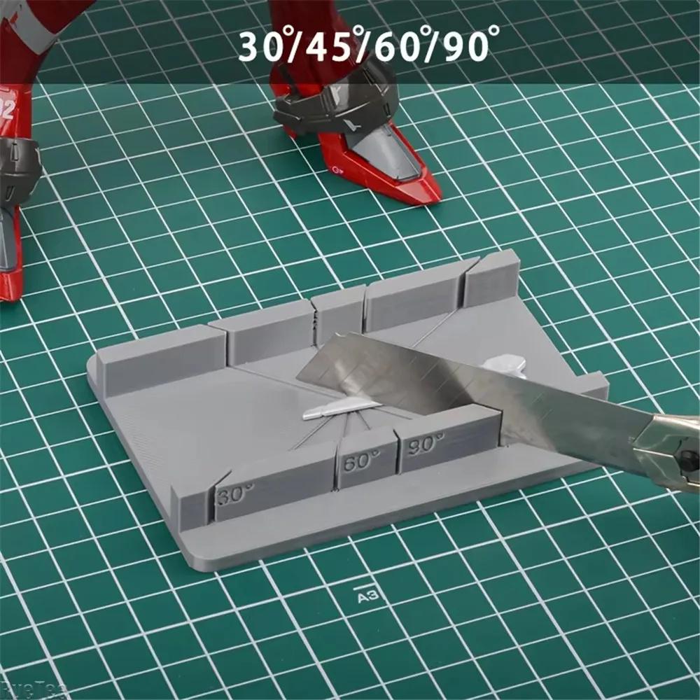 1 Stück Modellschneidehilfe - Präzises 3D-Druck Multi-Winkel-Schneiden (30°, 45°, 60°, 90°) für Heimwerkerprojekte Werkzeugbefestigung