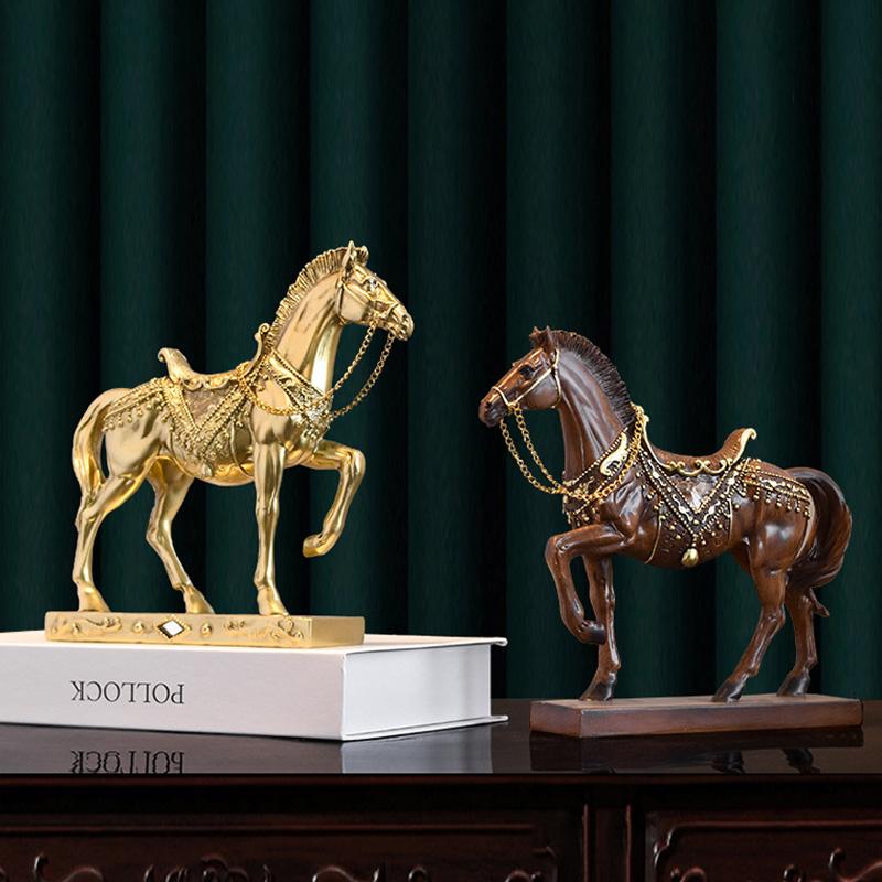1Pc Craft Decorations Fortune Synthetic Resin Affordable Luxury Horse Ornament Gift Home Decoration