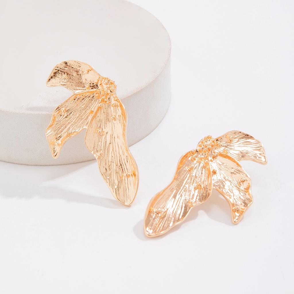 IngeSight.Z Vintage Metal Geometric Leaf Stud Earrings for Women Punk Exaggerated Gold Color Earrings Party Jewelry Gifts