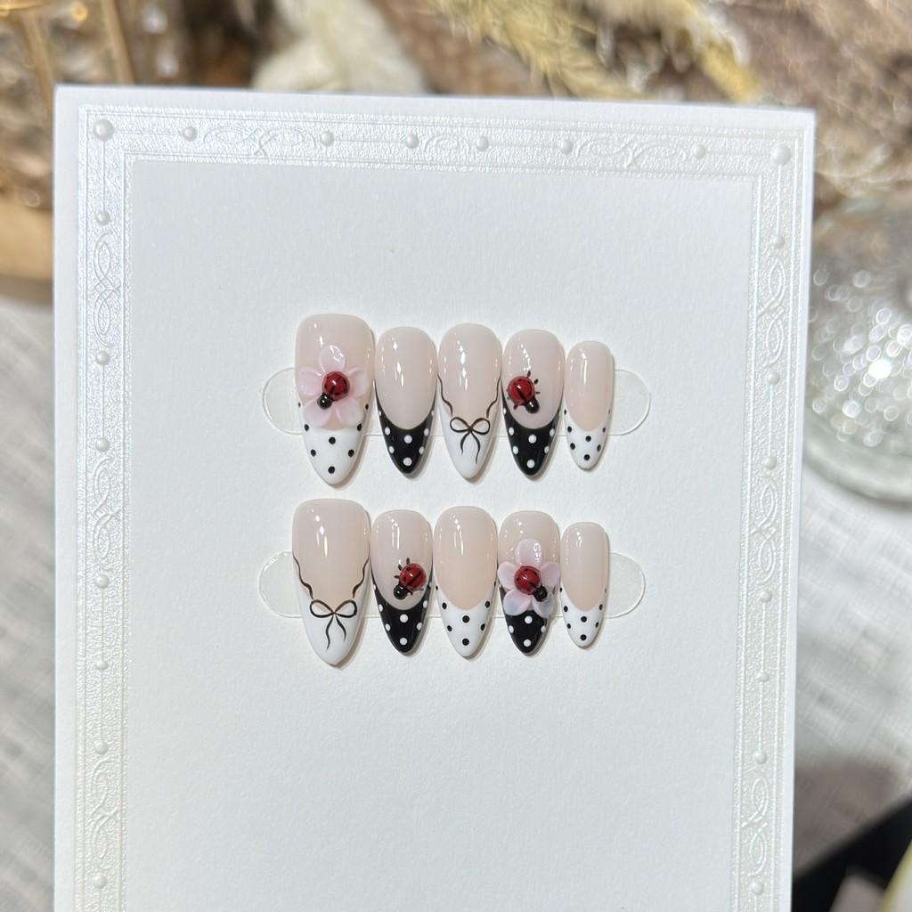 Handmade Press On Nail French Simple Cute Hand-painted Polka Point Bow 3D Carved Flowers Ladybird Almond Fake Nail Patch Artificial Nail Reusable XS