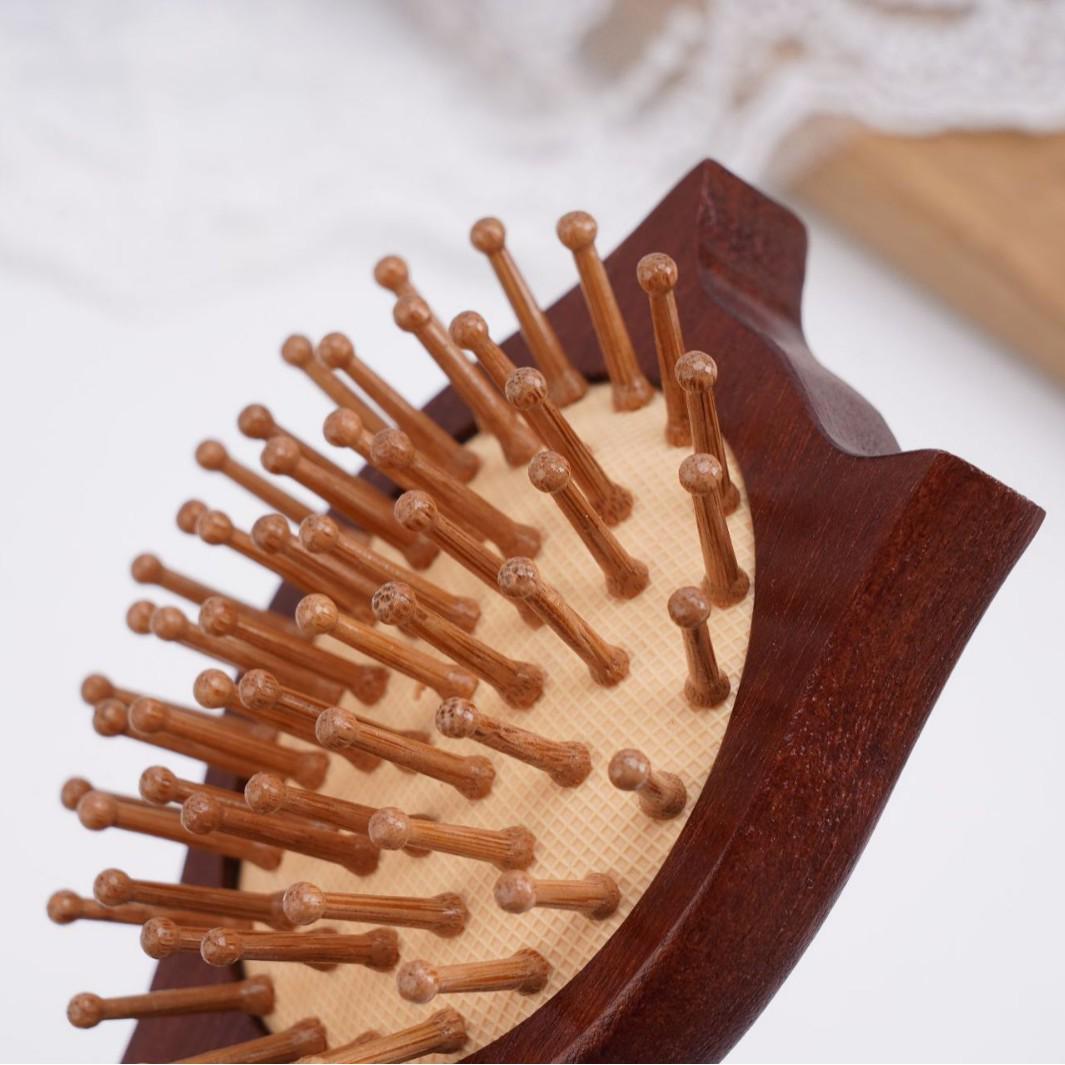 Sandalwood Kitten Scalp & Massage Comb - Solid Wood Air Cushion for Women Beech 15.4*7.3*1.2