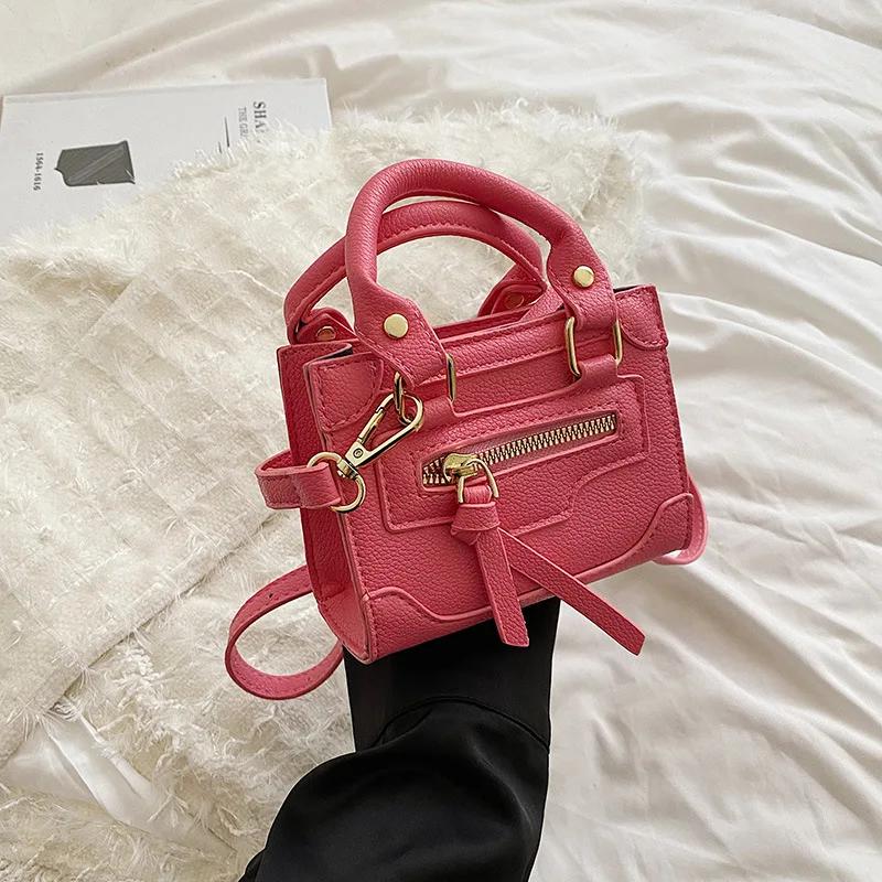 

Осень и зима Новая корейская версия Мини Локомотив Маленькая квадратная сумка в иностранном стиле для девочек Вогнутая женская сумка-мессенджер