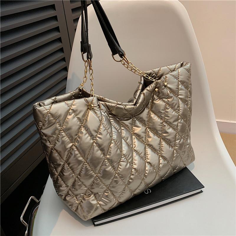 Large capacity tote bag women's 2025 new diamond shoulder bag women's cotton clothing bag fashion trend work bag tide