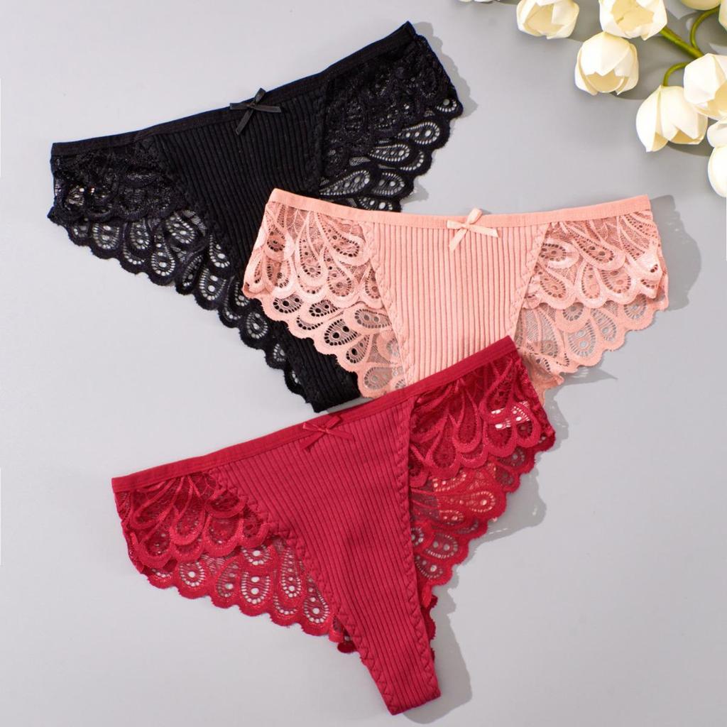 Women's Plus Size Seamless Mid-Rise Thong with Lace Trim, Breathable Pure Cotton Crotch