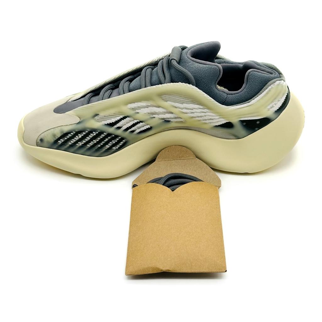ID1674 adidas Yeezy 700 V3 Fade Salt Zwart Wit Grijs Beige Donkergrijs