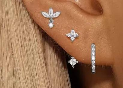 4PCS Fashion Zircon Round Hoop Earring Set Women Temperament Flower Ear Stud Huggie Earring Tragus Piercing Cartilage Jewelry