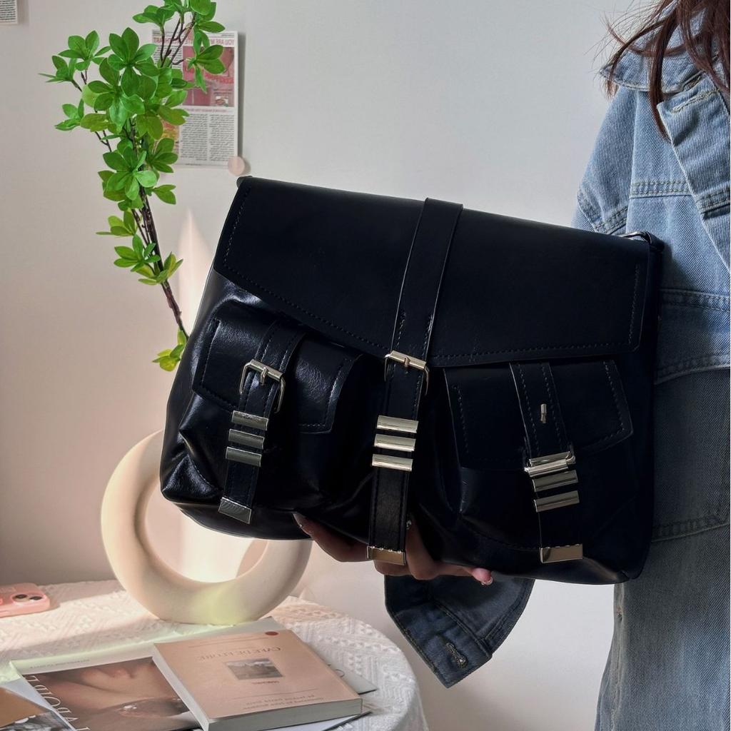 American Retro Large Capacity Crossbody Bag 2024 New Black Motorcycle Tote Bag Wandering Bag Women's Messenger Bag