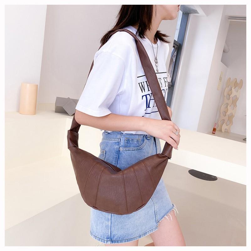 

Dumpling Bag Women s New Style Retro One-shoulder Waist Korean Simple PU Large Capacity Lem Croissants Chest