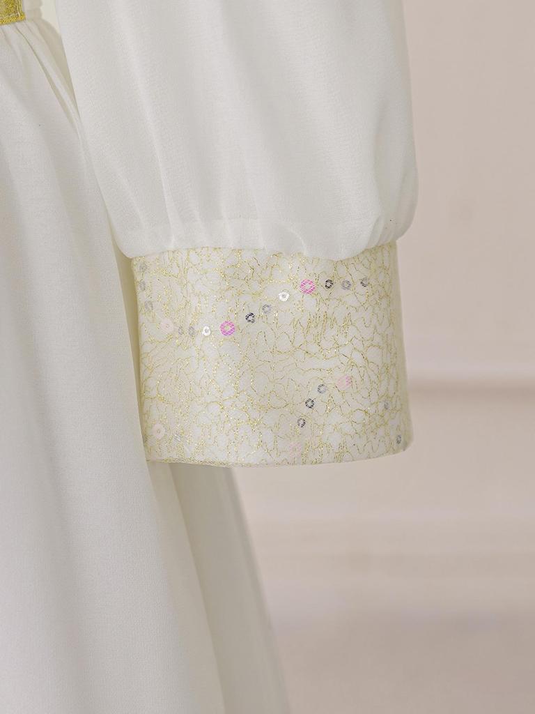 Orientalisches Weißes Chiffon Muslimisches Ballkleid mit Stickerei und langen Ärmeln