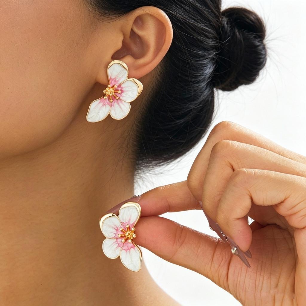 New Women's Earrings, Niche Trendy Floral Drip Design, Metal Stud Earrings, Versatile Earrings