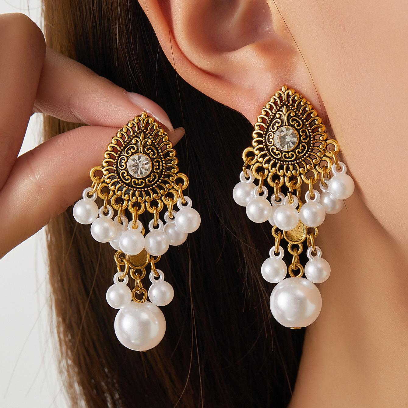 Bohemian Retro Ethnic Style Diamond-Set Fringed Pearl Earrings Women S Water Droplets Hollow Personality Niche Vacation Earrings