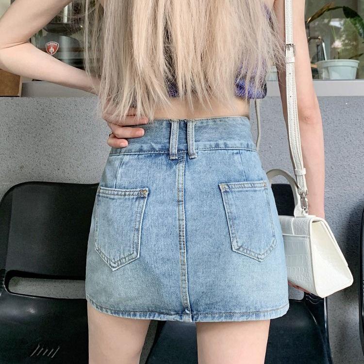 2026 Summer Women's Retro High-Waisted Denim A-Line Mini Skirt - Slimming, Loose, and Anti-Exposure Design