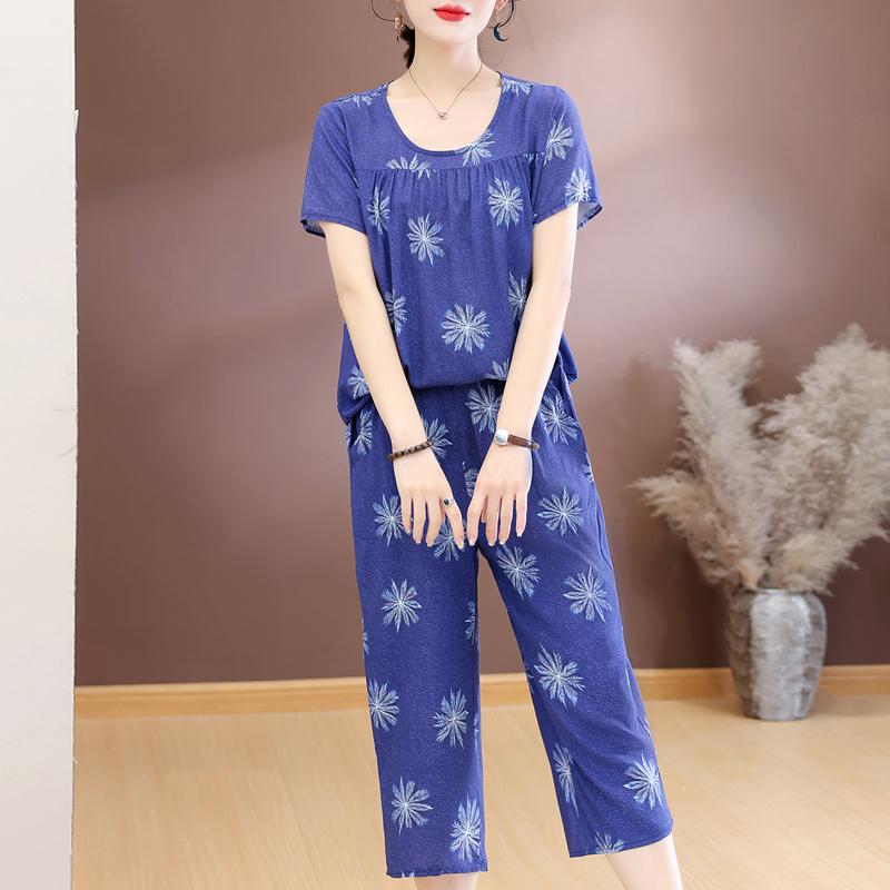 Women's Plus Size Floral Print 2-Piece Set, Casual Short Sleeve Top & Capri Pants (XL-7XL)