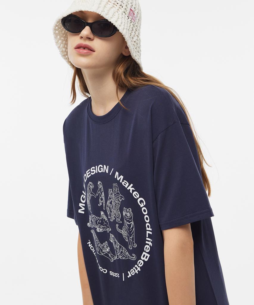 MATCHGLOBE Tiger Circle Drawing Boxy Tee (Navy)