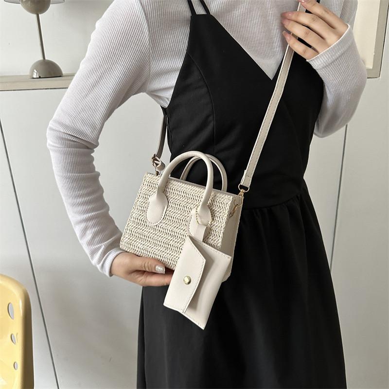 Chic Urban Style Small Pu Crossbody Bag For Women Trendy 2023 Woven Design