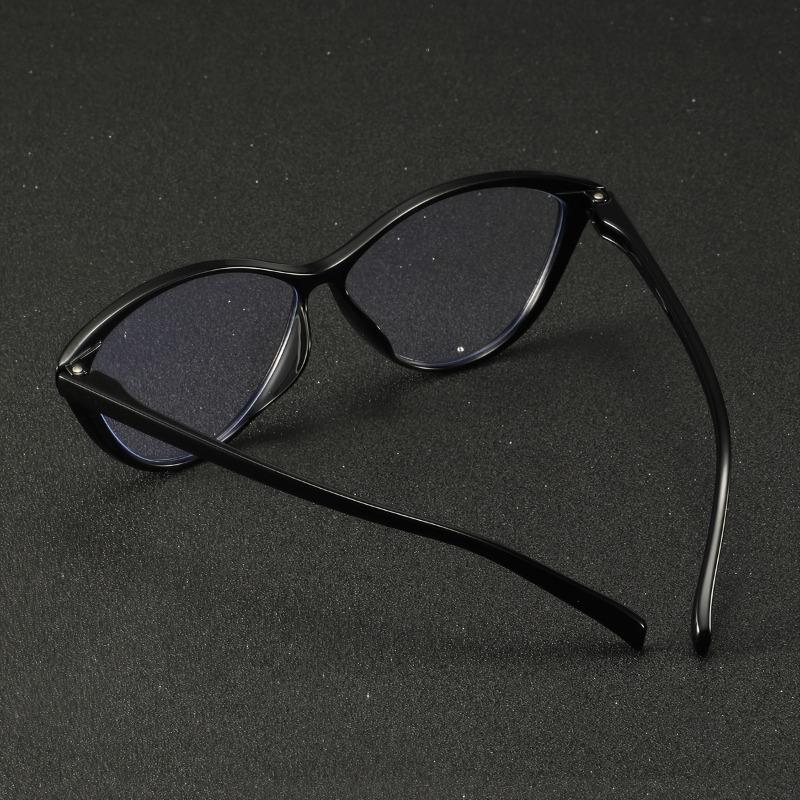 One Pair of Women's Plastic Cat-Eye Minimalist Personality Sexy Trendy Glasses Suitable for College Commuting