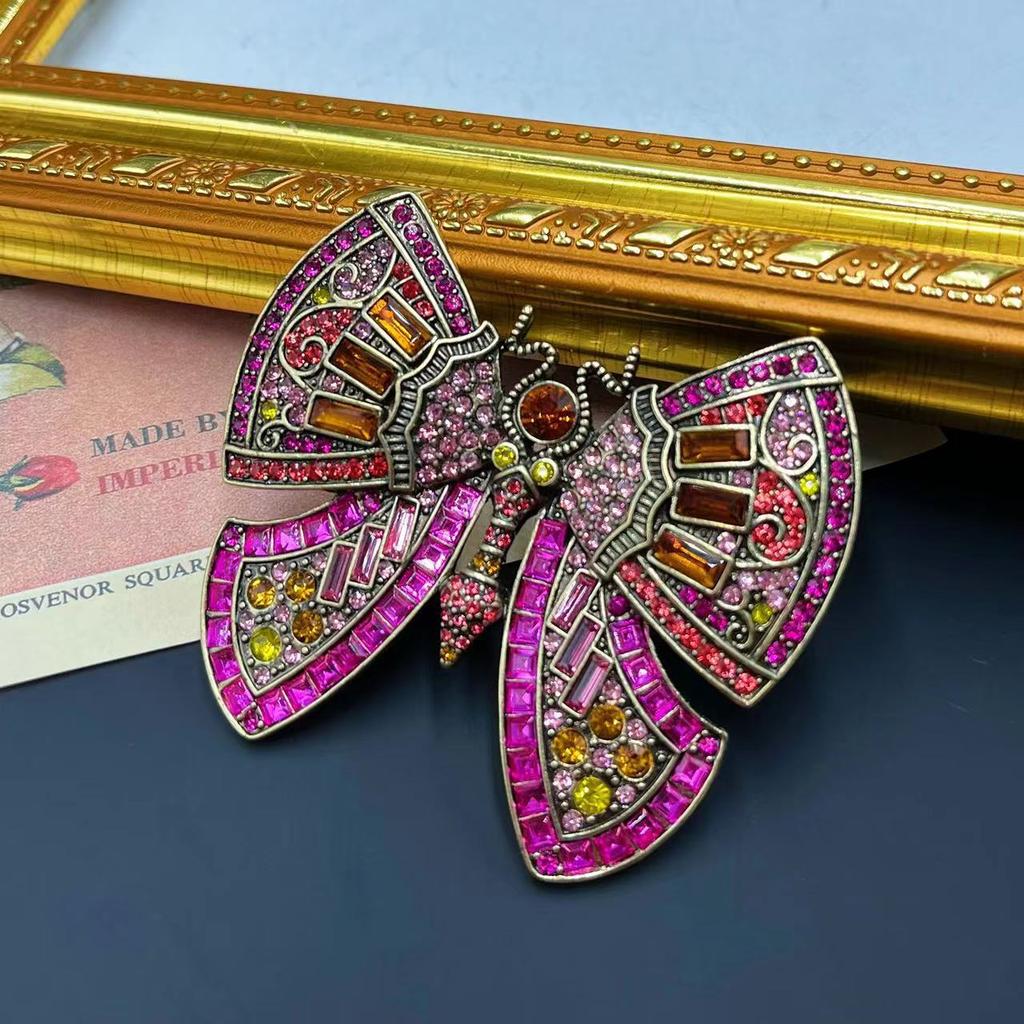 Middle Palace Style Heavy Industry Rhinestone Butterfly Brooch Jewelry For Women Men Fashion Classic Baroque Crystal Insect Pins