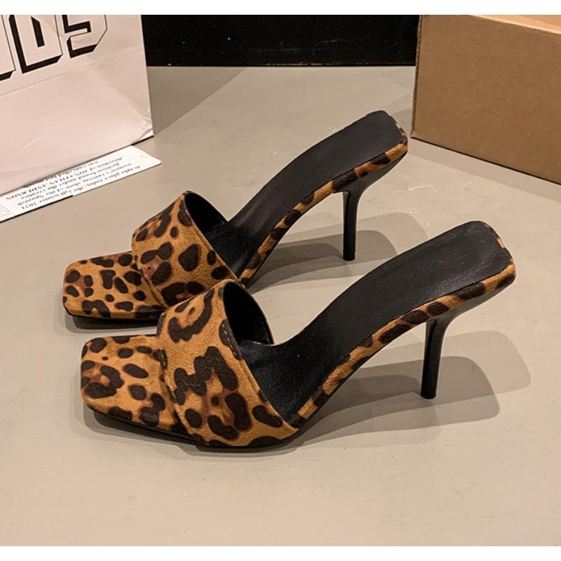 Fashion Sexy Leopard Print Women Slippers V-Strap Shallow Peep Toe Thin High Heels Sandal Summer Party Banquet Shoes Zapatos Mujer