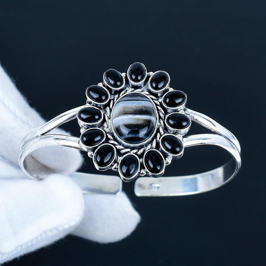 Natural Banded Agate Gemstone Handmade Cuff Bangle 925 Sterling Silver Cuff Bangle, Black Onyx Flower Shape Bracelet For Wife, Unisex Bangle