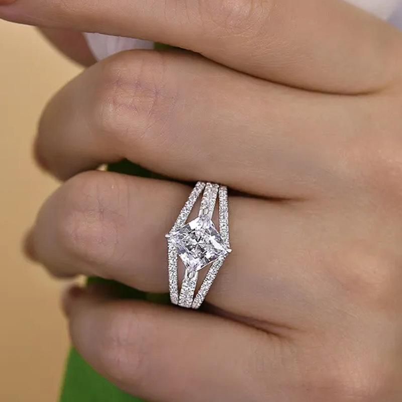 Proposal Wedding Ring For Women, Light Luxury Ring With A Sense Of Fashion Design, Elegantly Inlaid With Shiny Zircon.