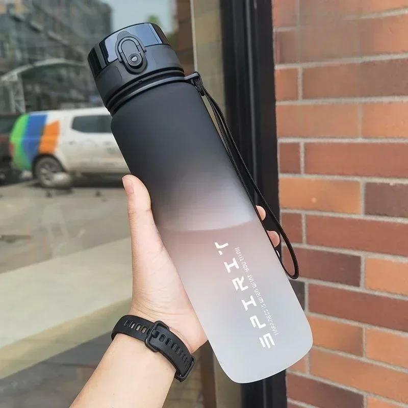

1L Large Capacity Direct Drinking Sports Water Bottle 32oz Gradient Space Cup Plastic Water Cup for Students Summer Outdoor 500ml чорний білий колір