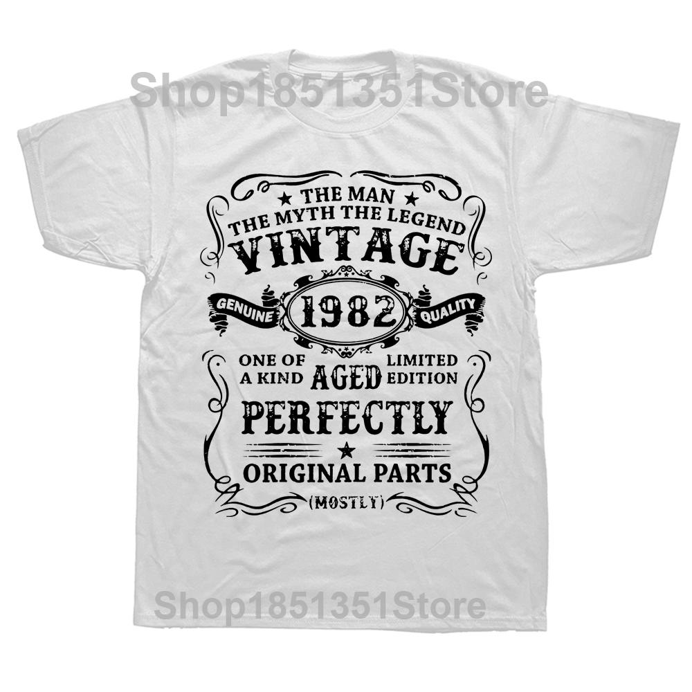 

Novelty 42 Years Old Vintage 1982 Legend T Shirts Graphic Streetwear Short Sleeve Birthday Gifts Summer Tshirt Mens Clothing S