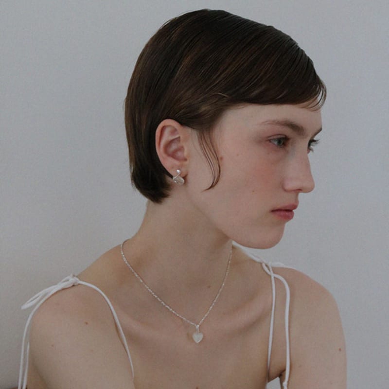 

STUDIO LEIGH LOVE SHELL NECKLACE SILVER