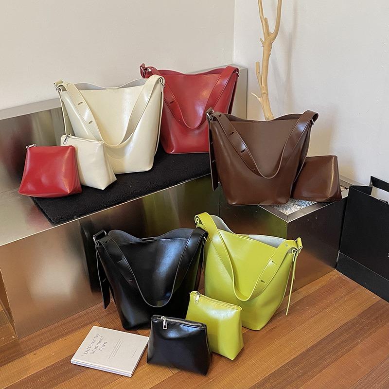 Lazy Wind Bucket Bag Women's Autumn and Winter New Large-capacity Commuter Bag Simple Messenger Tote Women's Bag