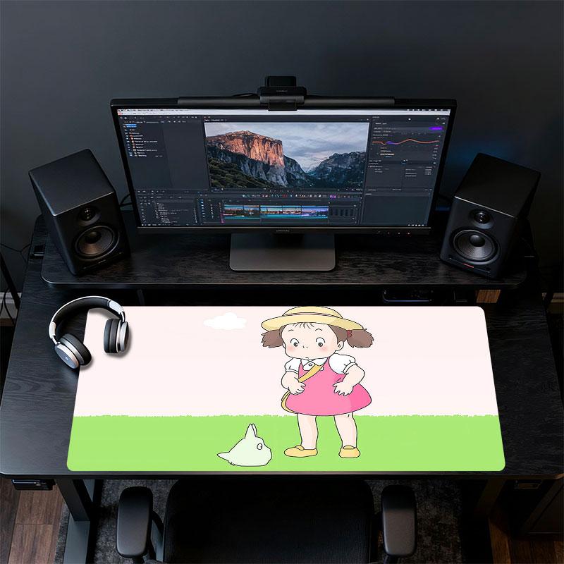 Mei Kusakabe Cartoon Mouse Pad, Large Gaming Desk Mat, Non-slip XXL Mousepad for Laptop & Tablet, Mini PC Playmat with Stitched Edges