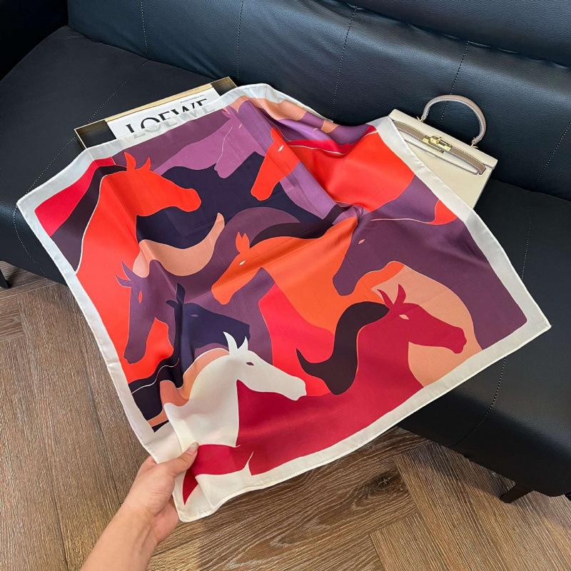 New 71 * 71cm Korean version small square scarf women's silk scarf spring and summer thin sunscreen scarf neck protection tied bag headband scarf
