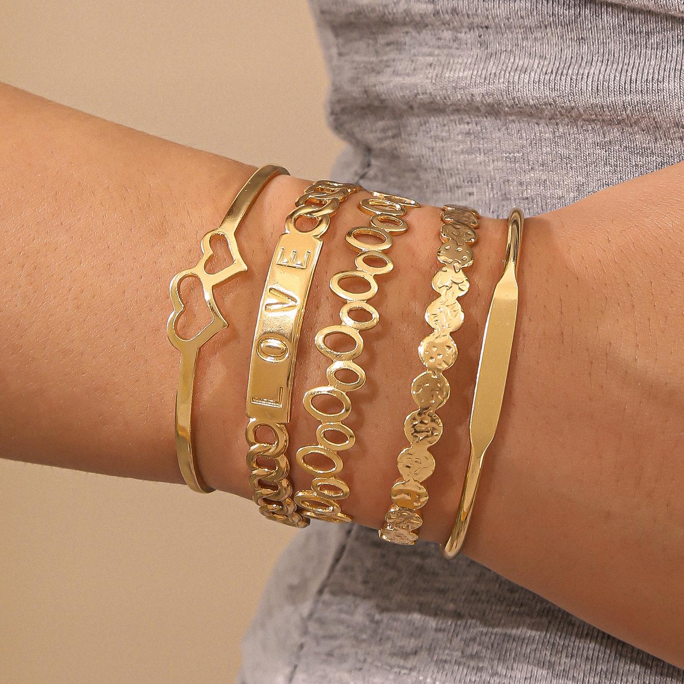 Hot Sale Hollow Love Shape Open Bracelet Set Creative Design Stacked Wear Combination Ornament Personalized Bracelet