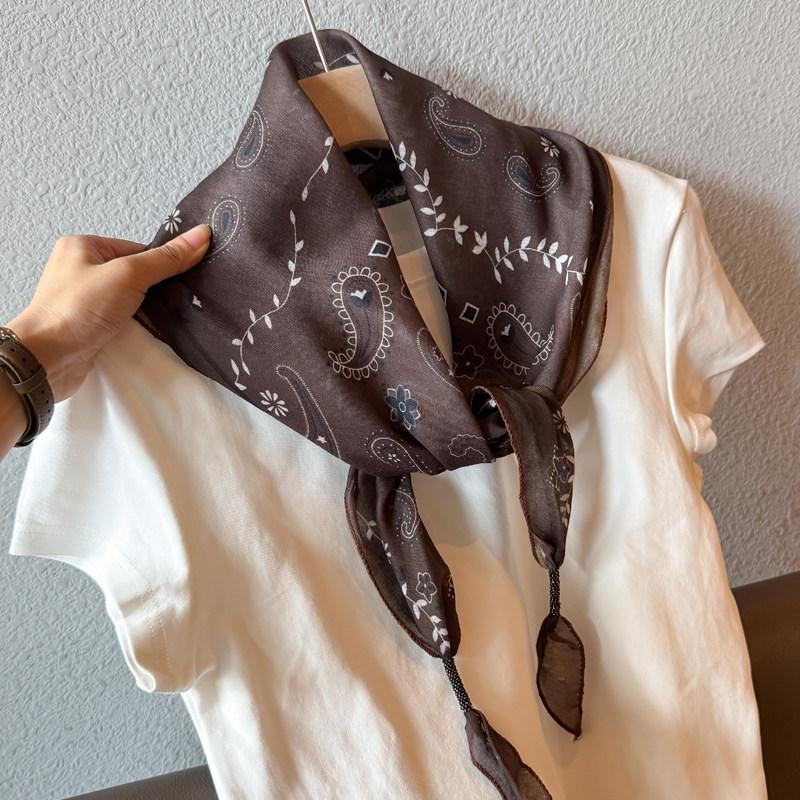 Japanese Retro Polka Dot Cotton and Linen Triangle Scarf Silk Scarf Women's Thin Neck Protection Scarf High-end Neck Scarf