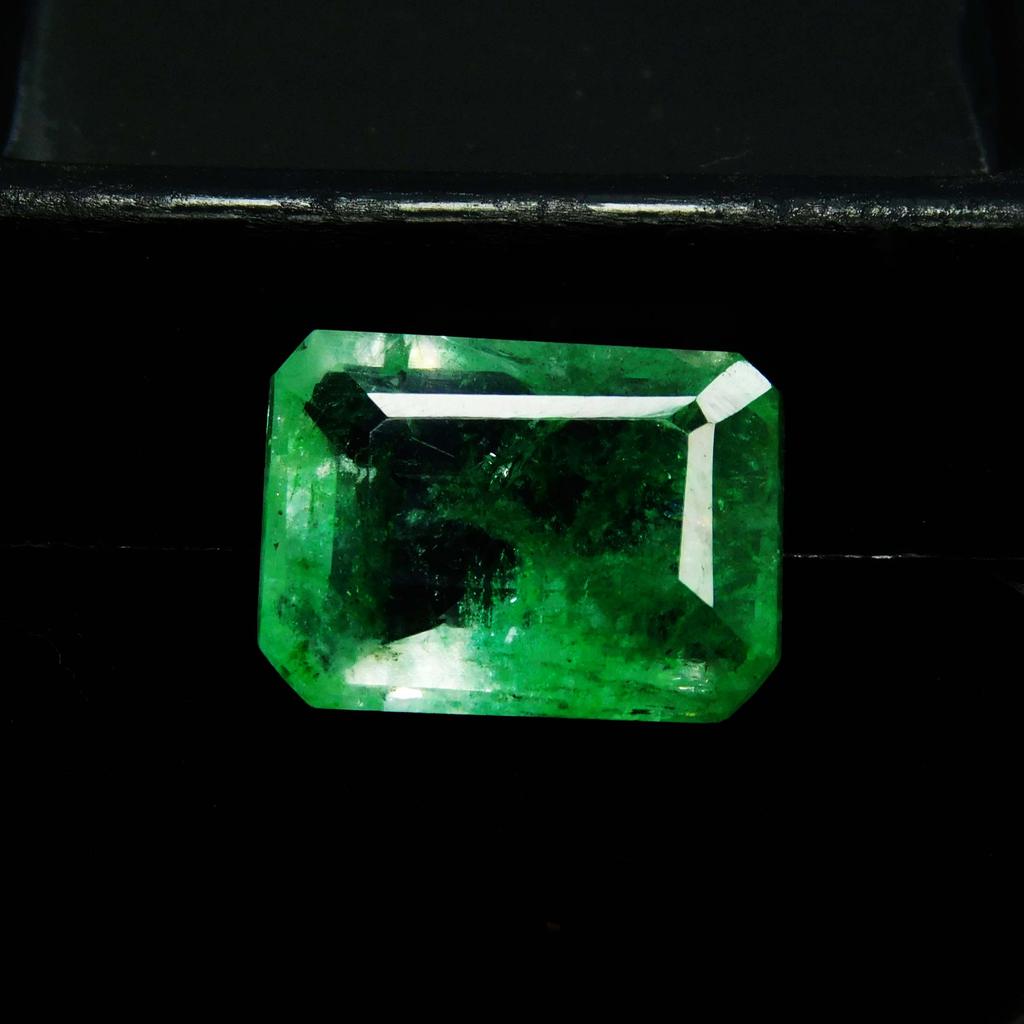 Muzo Smaragdgrün 6 Karat Natürlicher Smaragdschliff ZERTIFIZIERTER Loser Edelstein