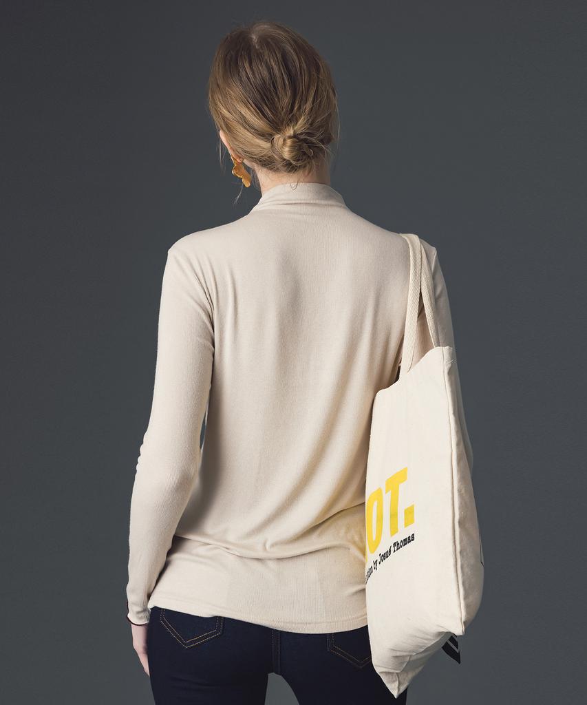 Pelimela Peach Half-Neck Soft Turtleneck (Beige)