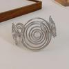 European & American Pleated Metal Bangle: Elegant Cold-Style Bracelet with High-End Luxury Design