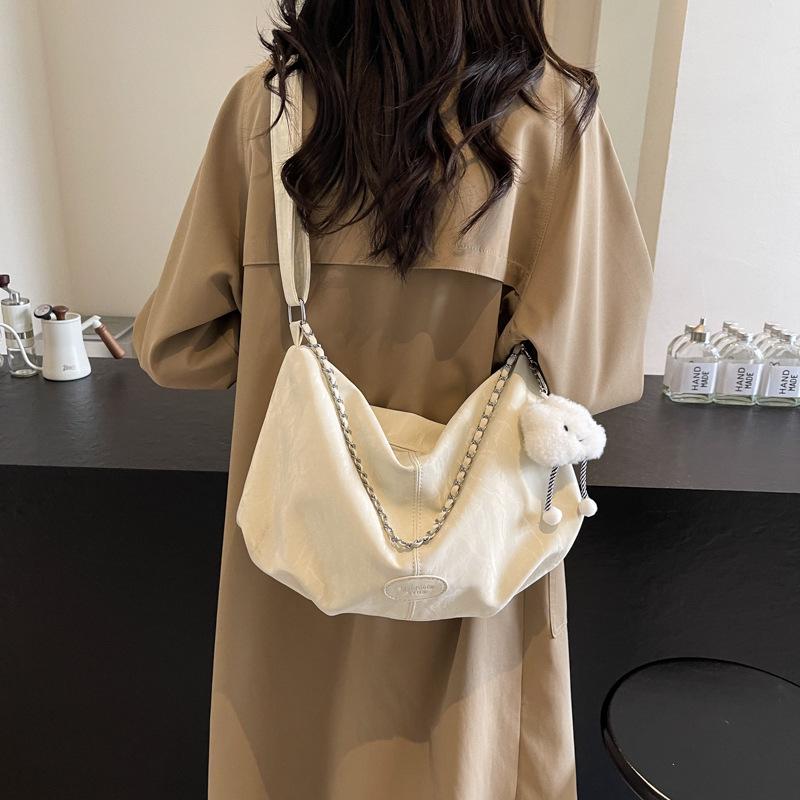 Urban Minimalist Large-Capacity Commuter Shoulder Bag for College Students - High-Quality Crossbody Bag