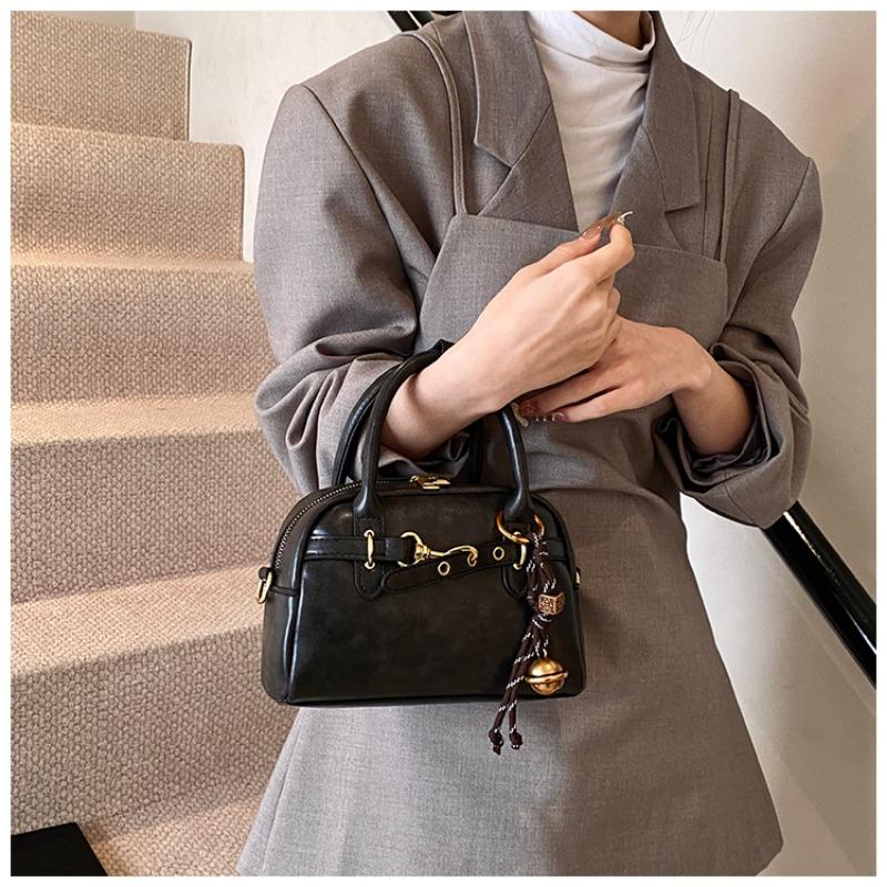 New retro small bag, interpretation of high fashion style!