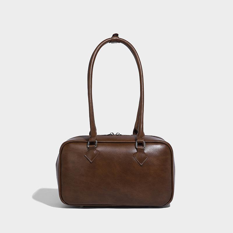 Autumn and Winter Niche Design Toast Bag Portable Bowling Bag Fashionable Large Capacity Casual Versatile Shoulder Armpit Bag