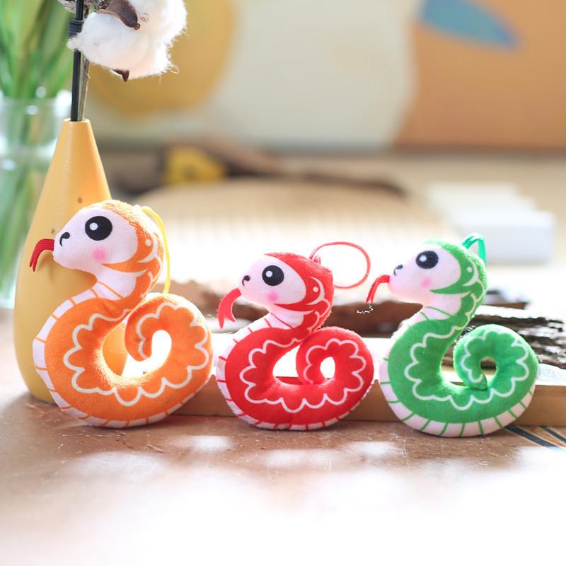 Soft And Cuddly Snake Plush Keychain Charming Animal Toy For Backpacks And Purses
