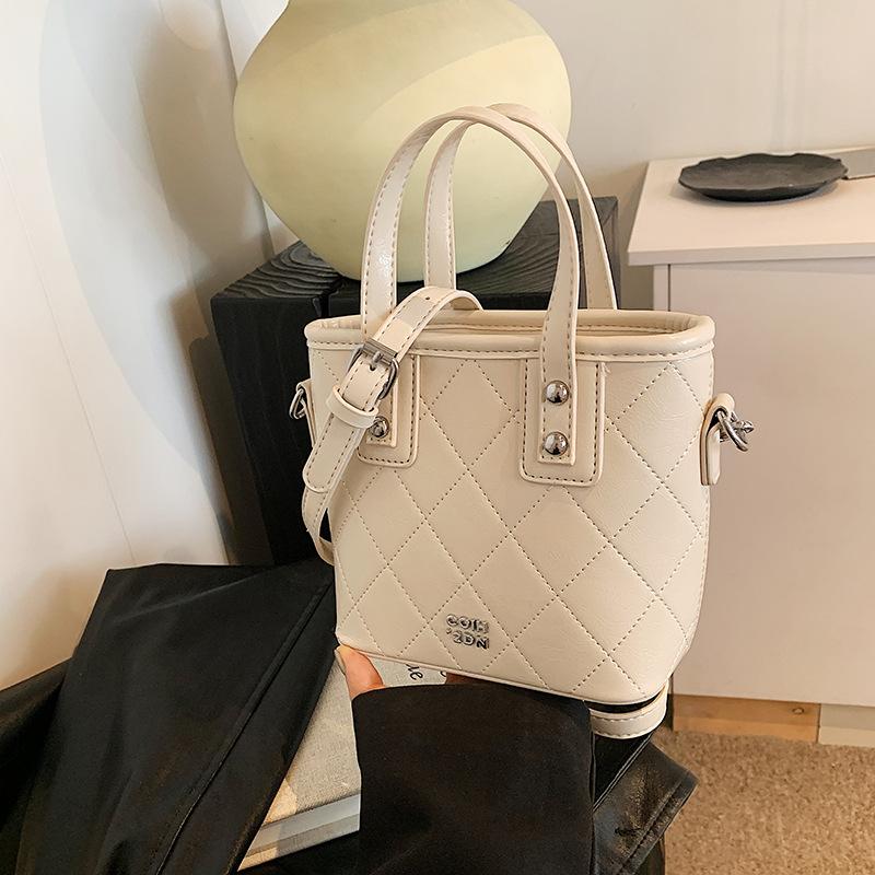 

Женская сумка 2024 года, новая сумка-мессенджер, сумка-ведро, универсальная сумка высокого класса, повседневная сумка для работы, маленькая сумка белый