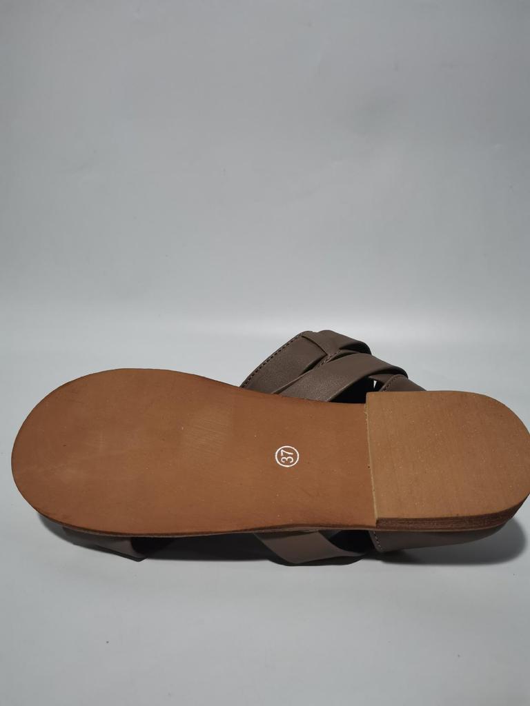 En stock: Sandalias Planas de Verano 2021 Talla Grande con Anillo para Dedo del Pie y Tacón Cerrado para Mujer
