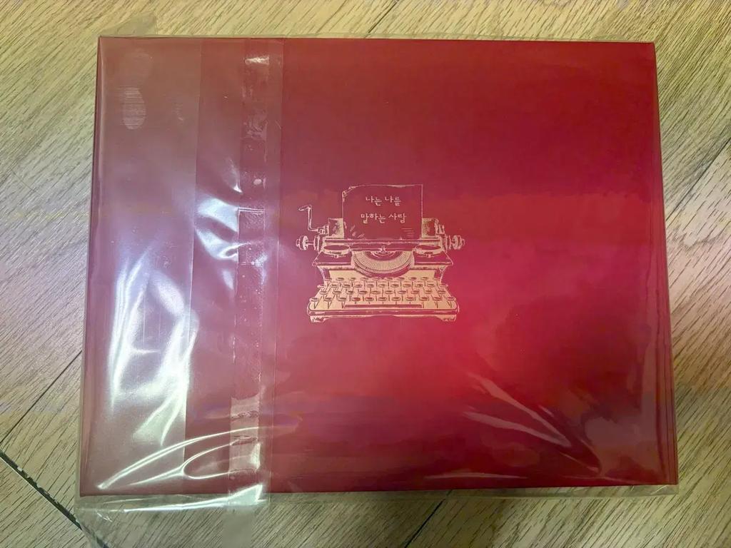 (Unopened) Red Book Ticket Book