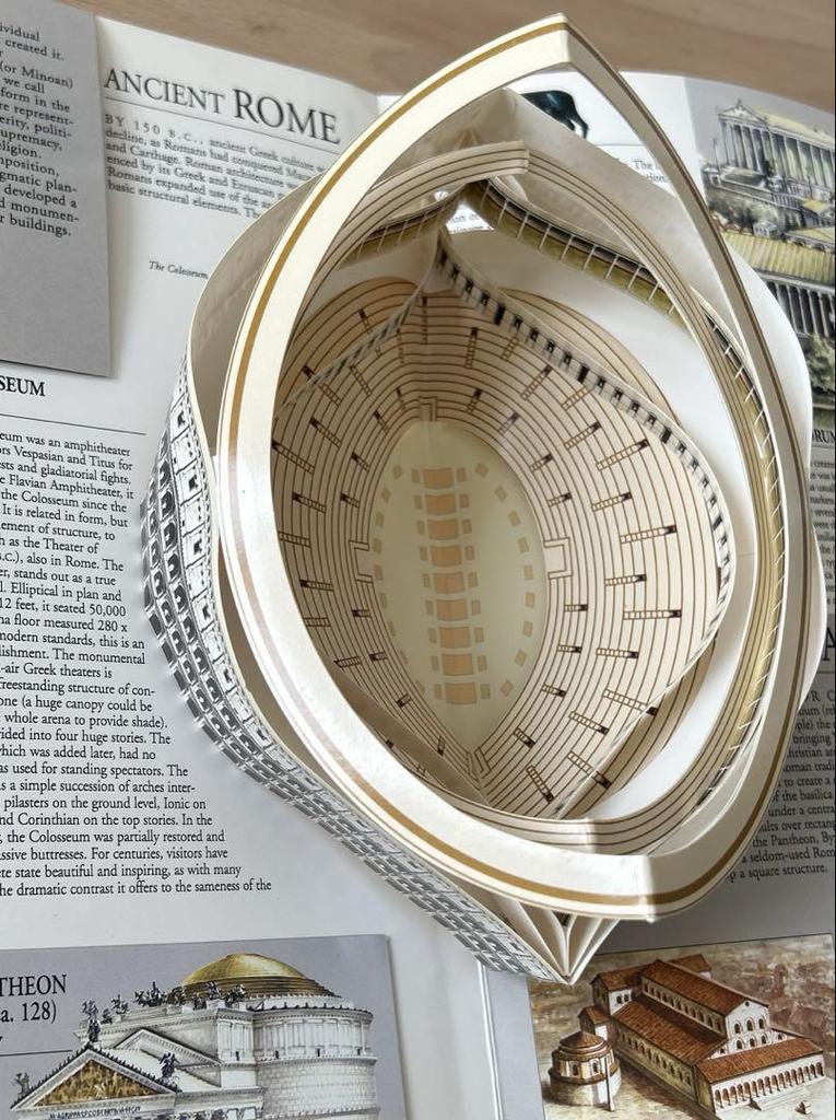 [USED] Pop-up Picture Book (architectures of the World, English)