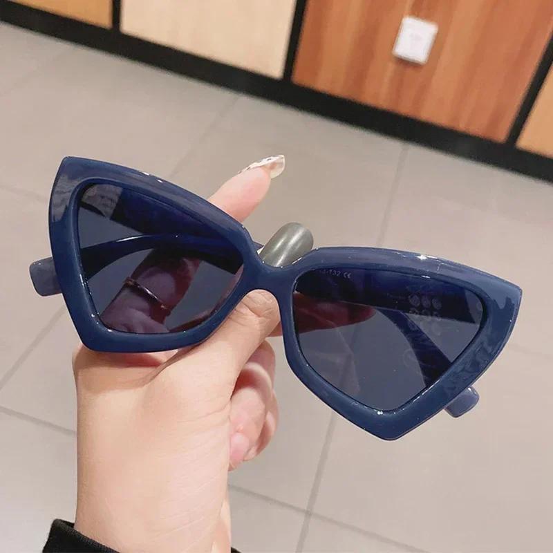 Occhiali da Sole Cat Eye alla Moda Occhiali alla Moda da Donna Montatura Irregolare di Lusso Occhiali da Sole Popolari da Viaggio per Donna Lentes De Sol